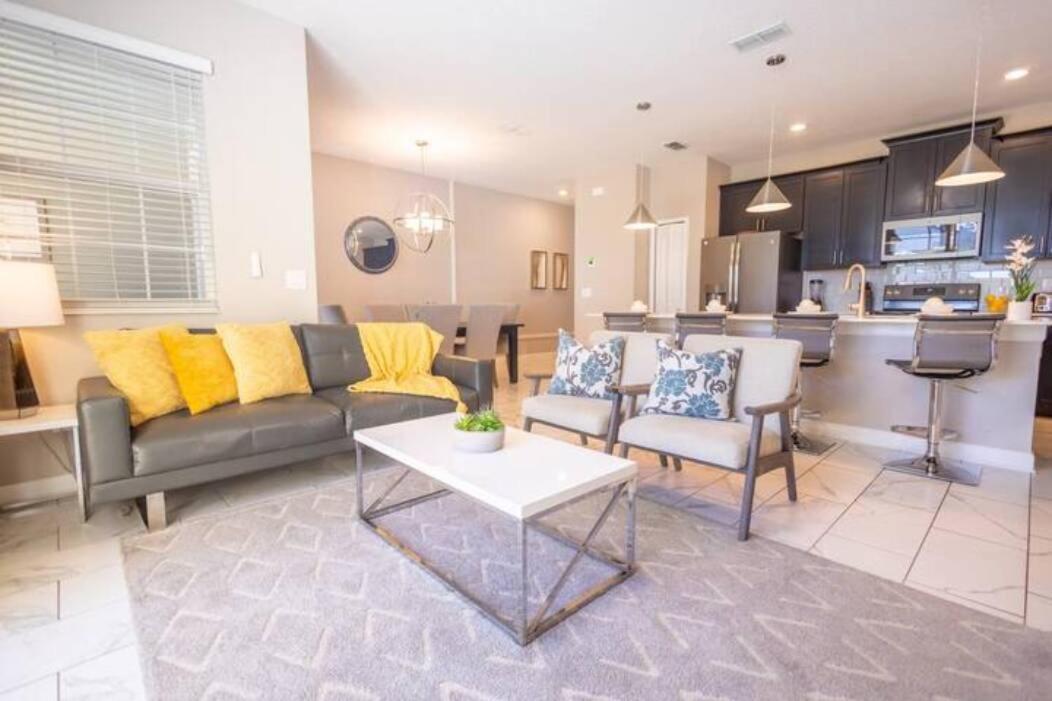 Holiday home Charming 4Br With Private Heated Pool & Bbq Grill Kissimmee