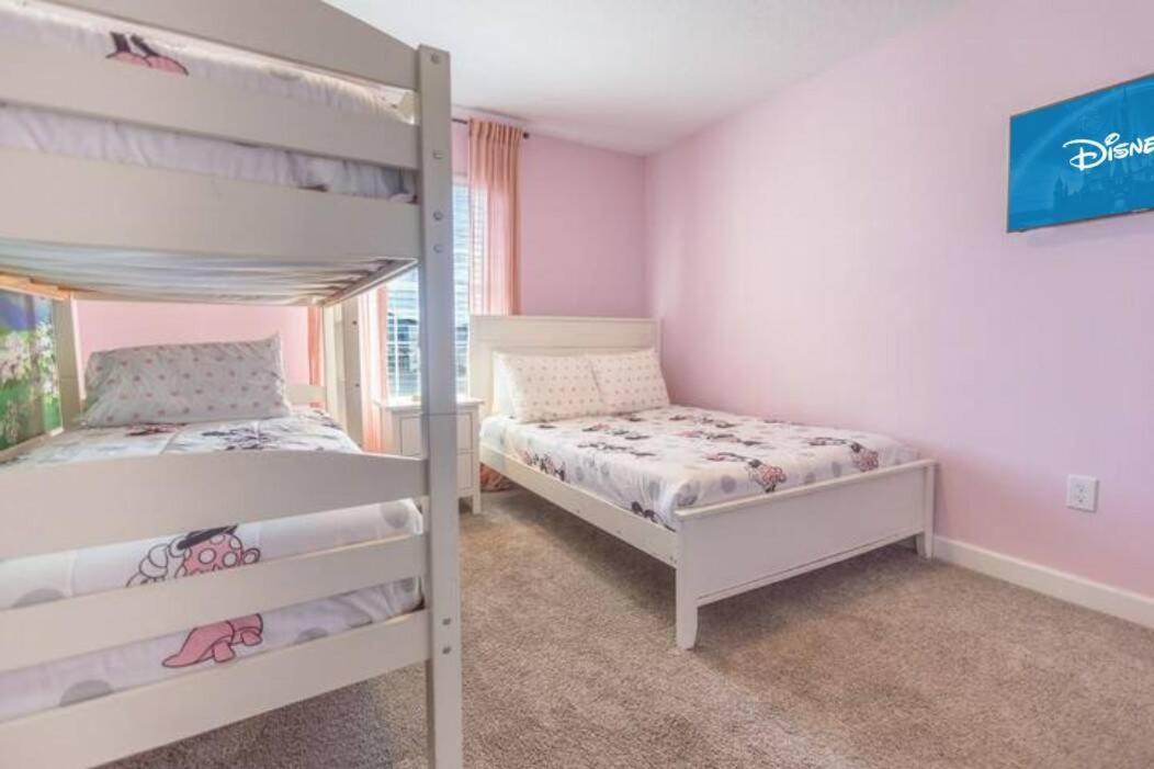 Charming 4Br With Private Heated Pool & Bbq Grill Holiday home *